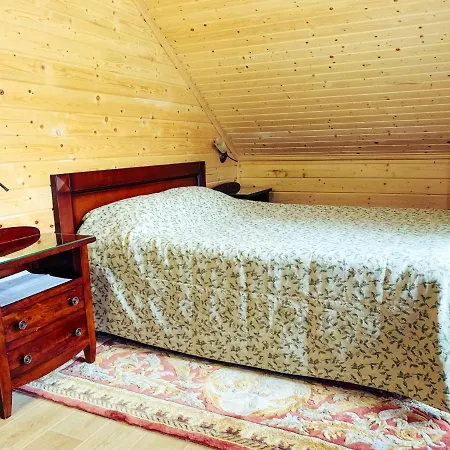 Hotell Beskyd - *