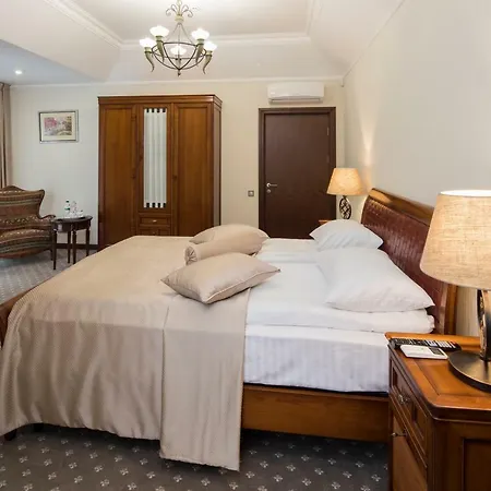 Hotell Beskyd - Myslovka