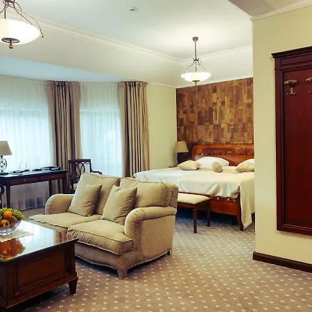 Hotell Beskyd - Myslovka